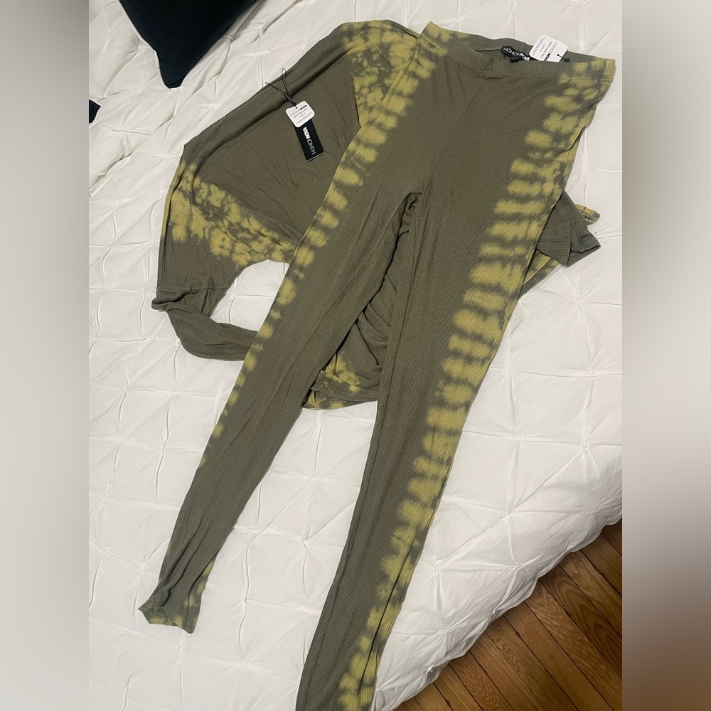 COPY - BRAND NEW MATCHING SET